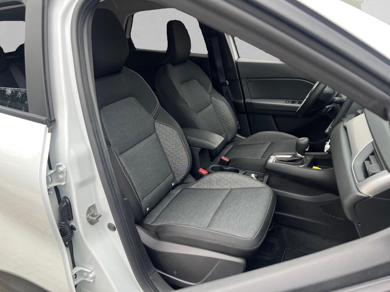 Renault CAPTUR 1.6 E-Tech full hybrid 145 evolution AUTOMAAT / LM VELGEN 17'' / PACK LOOK