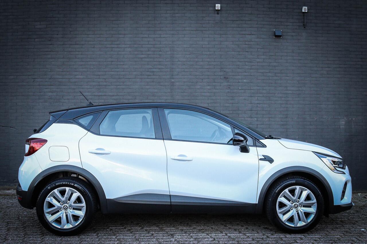 Renault CAPTUR 1.3 TCe 140 Intens Van 17.950,- NU 16.950,- !