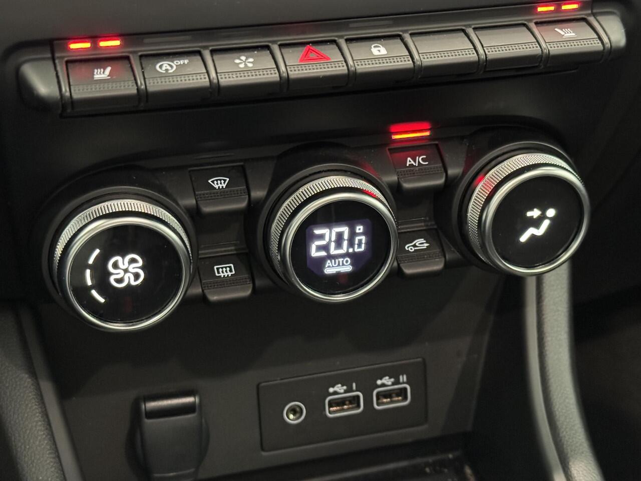 Renault CAPTUR 1.0 TCe 90 Techno | BOSE | Panoramadak | Stoel- en stuurverwarming | Dodehoek Detectie | Lichtmetalen velgen 18" | Adaptieve Cruise Control