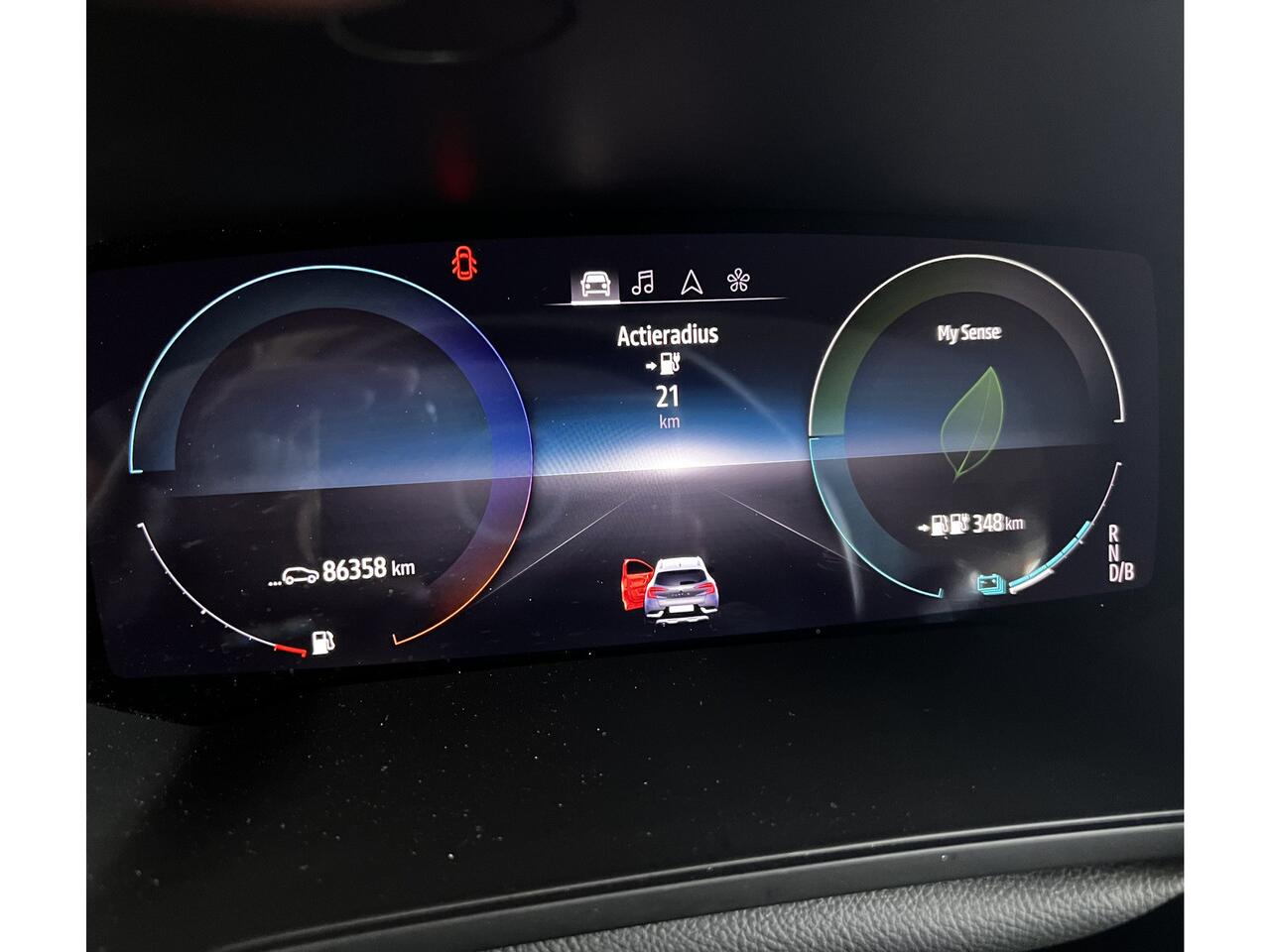 Renault CAPTUR 1.6 E-Tech Plug-in Hybrid 160 Intens / BOSE / Stoelverwarming / Camera / Carplay