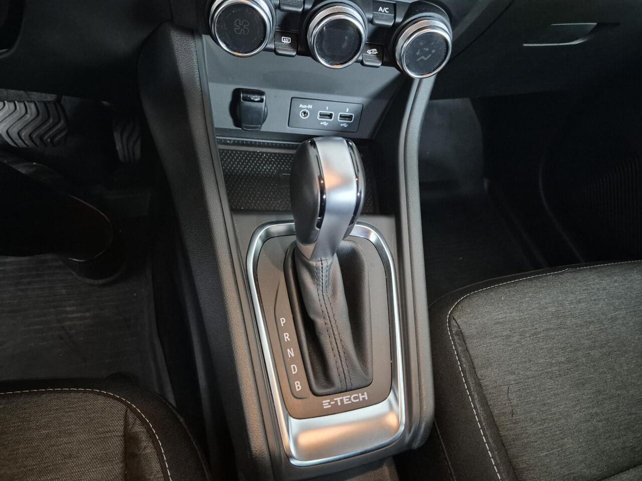 Renault CAPTUR 1.6 E-Tech Automaat plug-in hybrid 160 techno Meer foto's volgen zsm Nav/Camera/Parkeer sens/Clima Eurorepar