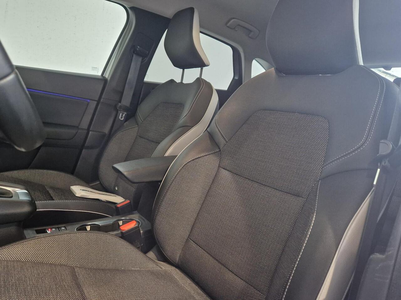 Renault CAPTUR 1.3 TCe 130 Edition One | NAVIGATIE | ACHTERUITRIJCAMERA | PARKEERSENSOREN VOOR-/ACHTER