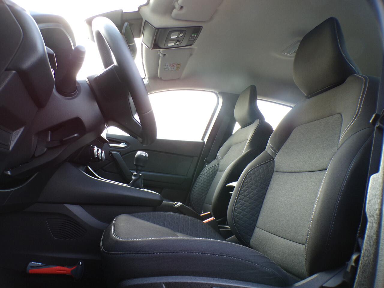 Renault CAPTUR 1.0 TCe Evolution, Full LED / Carplay + Android Auto / Navi / Keyless / Parkeersensoren achter