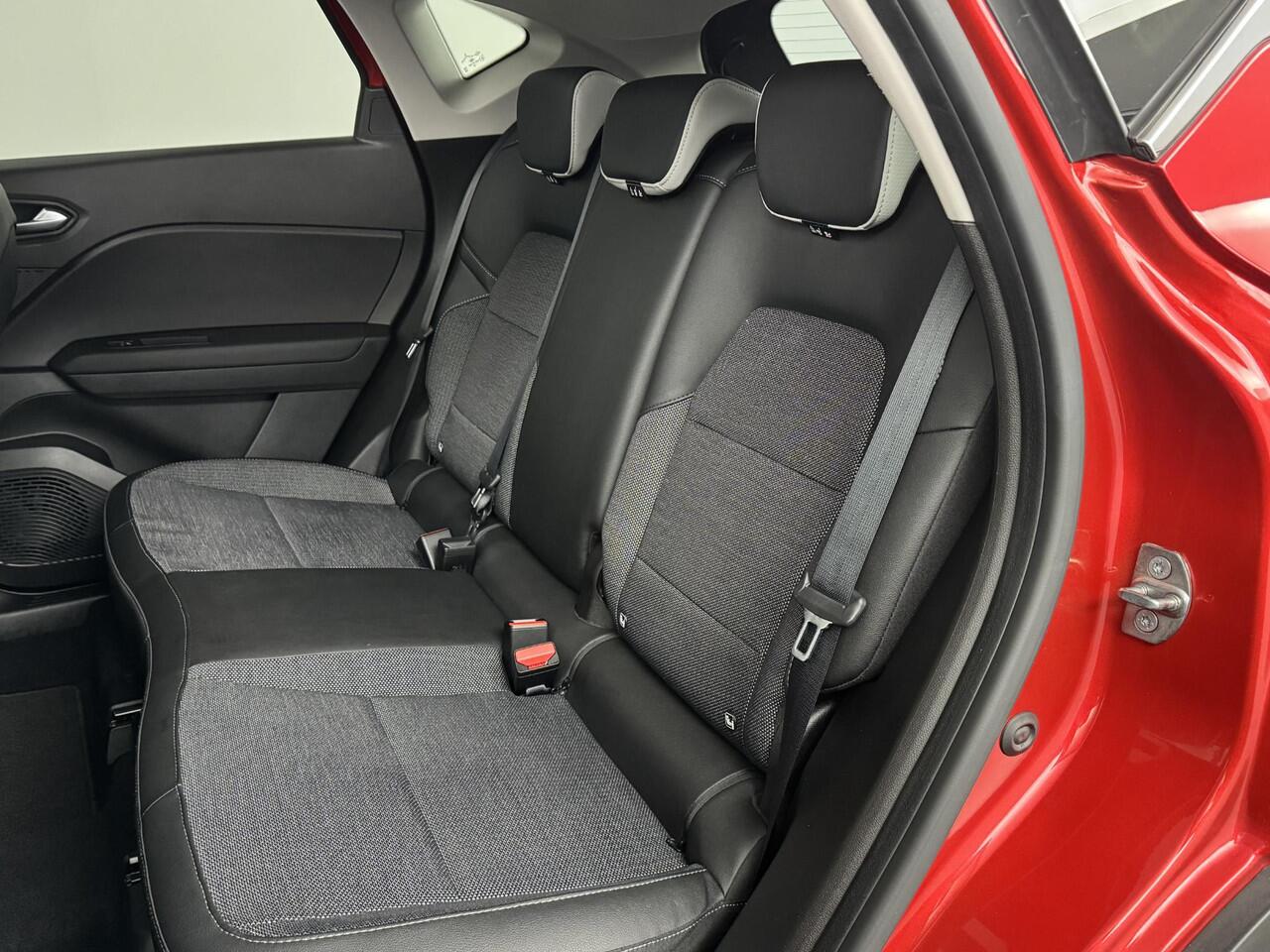 Renault CAPTUR 1.0 TCe 90 techno | Panoramadak | BOSE-Audiosysteem | Adaptive Cruise Control | Achteruitrijcamera |