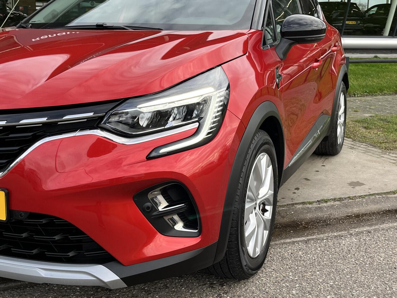 Renault CAPTUR 1.6 E-Tech Hybrid 145PK Intens / Keyless / Cruise / Camera / Climate / Parkeersensoren V+A /