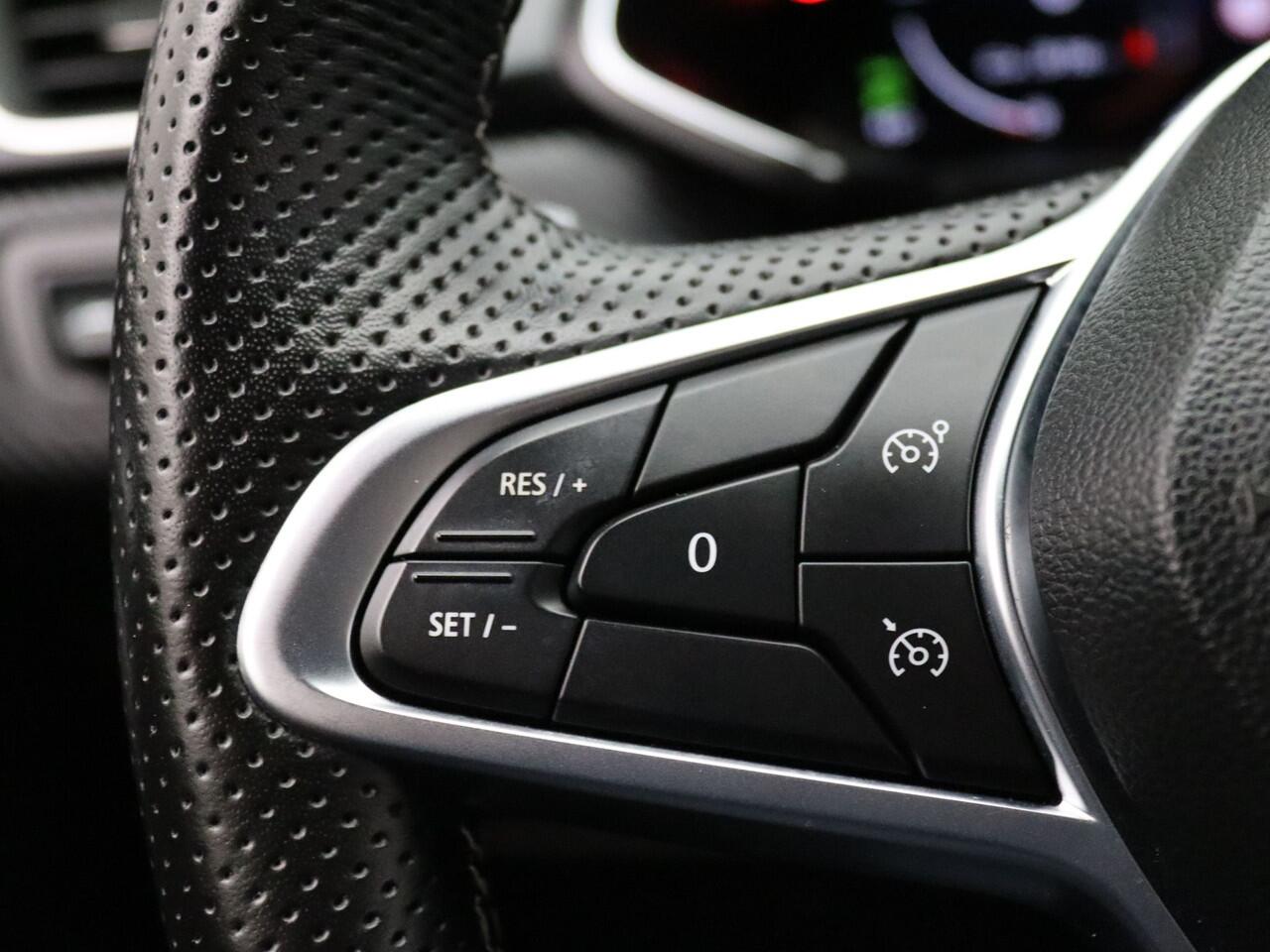 Renault CAPTUR 145pk E-Tech full hybrid E-Tech engineered Automaat 360° Camera | Cruise | Climate | Navi | Parkeersens. v+a