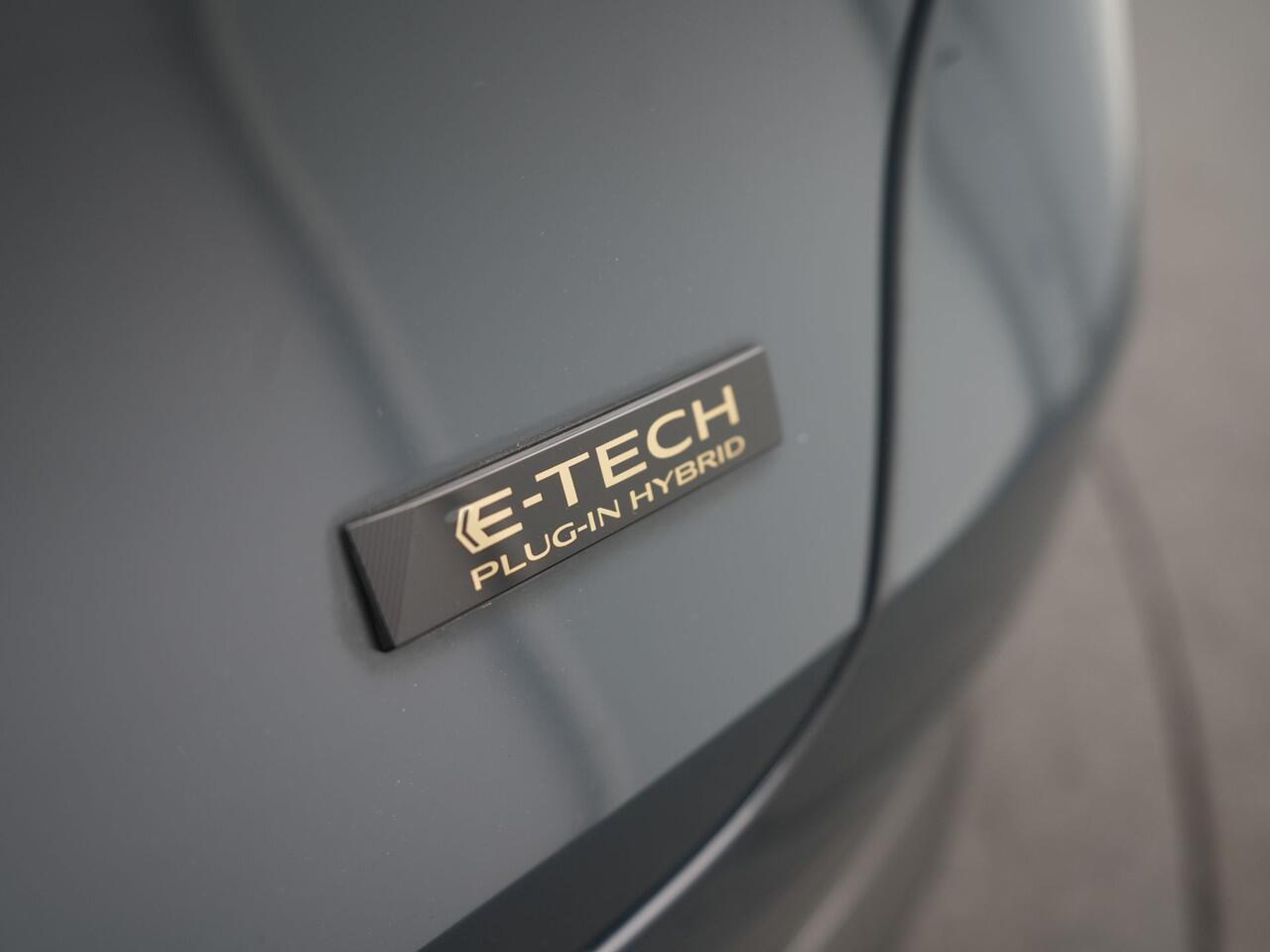 Renault CAPTUR 1.6 E-Tech Plug-in Hybrid 160 Techno - Occasion Lease vanaf ¤549 p/m - RIJKLAARPRIJS - All Seasonbanden - Achteruitrijcamera - Adaptieve Cruise Control - Trekhaak - Dealeronderhouden