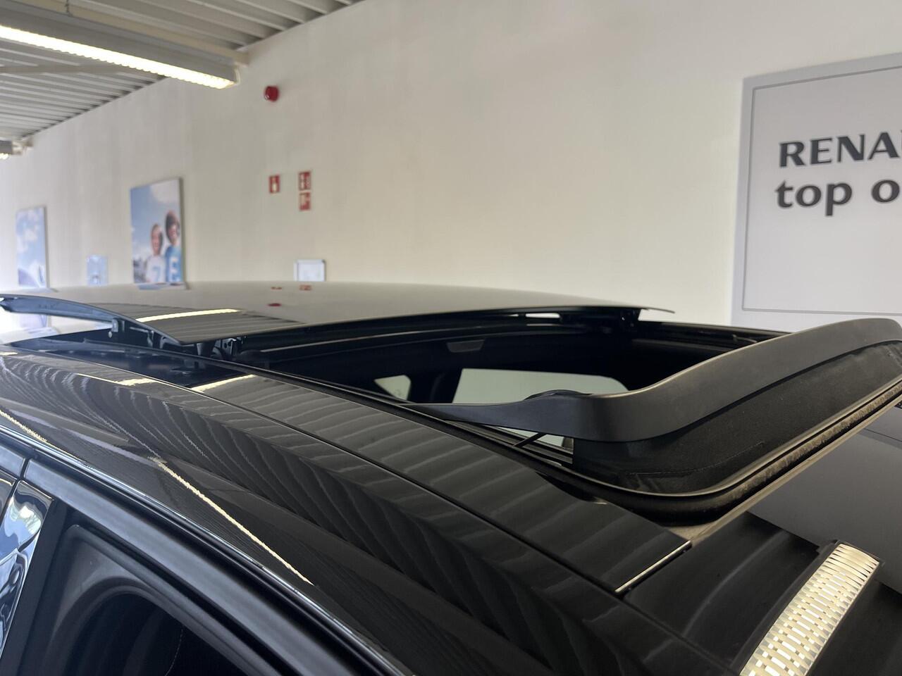 Renault CAPTUR 1.6 E-Tech full hybrid 145 techno / SCHUIF KANTELDAK / NAVIGATIE / GOOGLE ASISTENT / CLIMATE CONTROLE /PARKEERSENSOREN VOOR EN ACHTER+CAMERA.