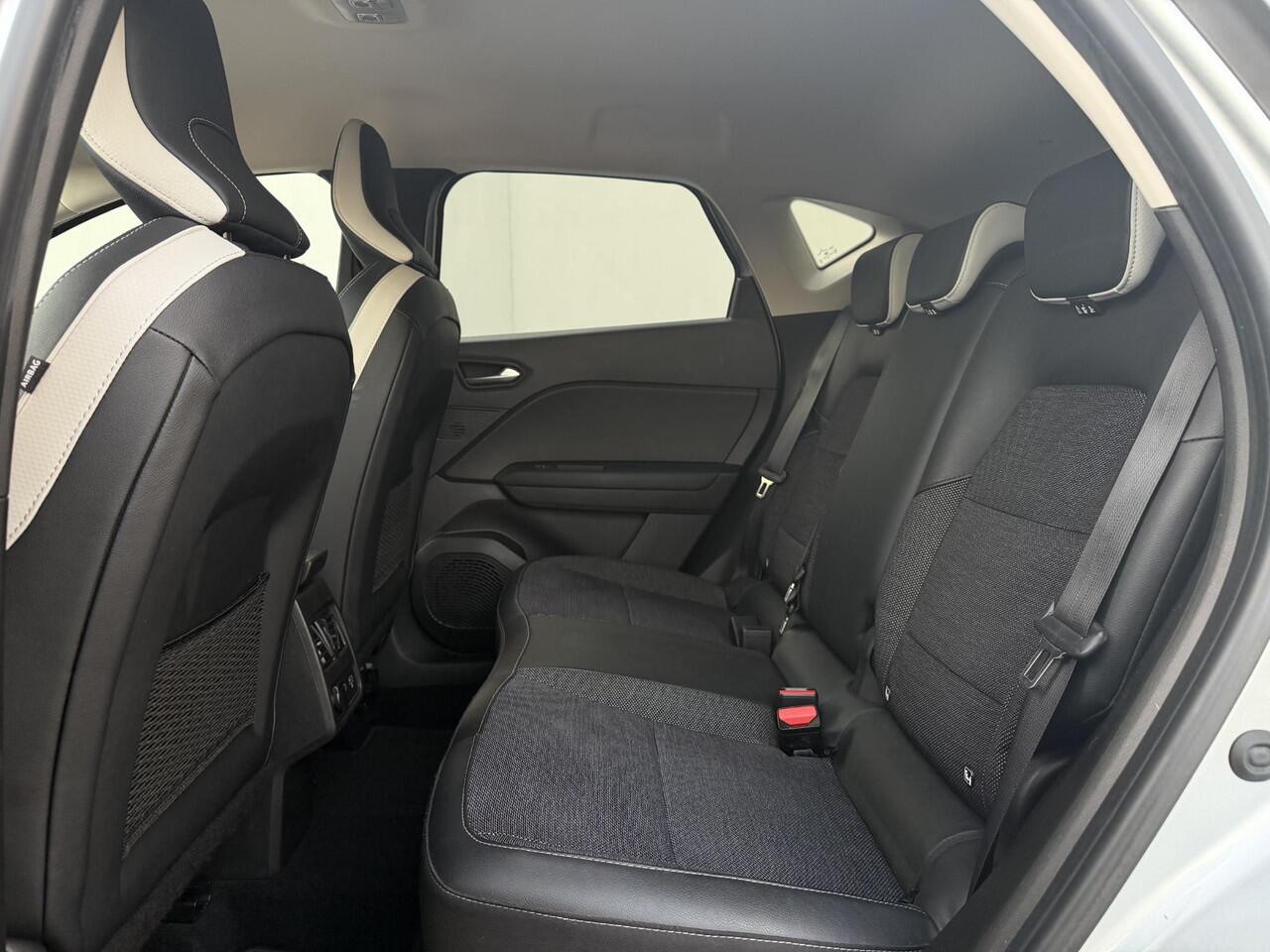 Renault CAPTUR 1.0 TCe 90 techno / Trekhaak 1200KG / Camera / PDC / Navigatie / Stoel & Stuurwiel Verwarming / Cruise / Clima / DAB / AppleCarplay & Android Auto /