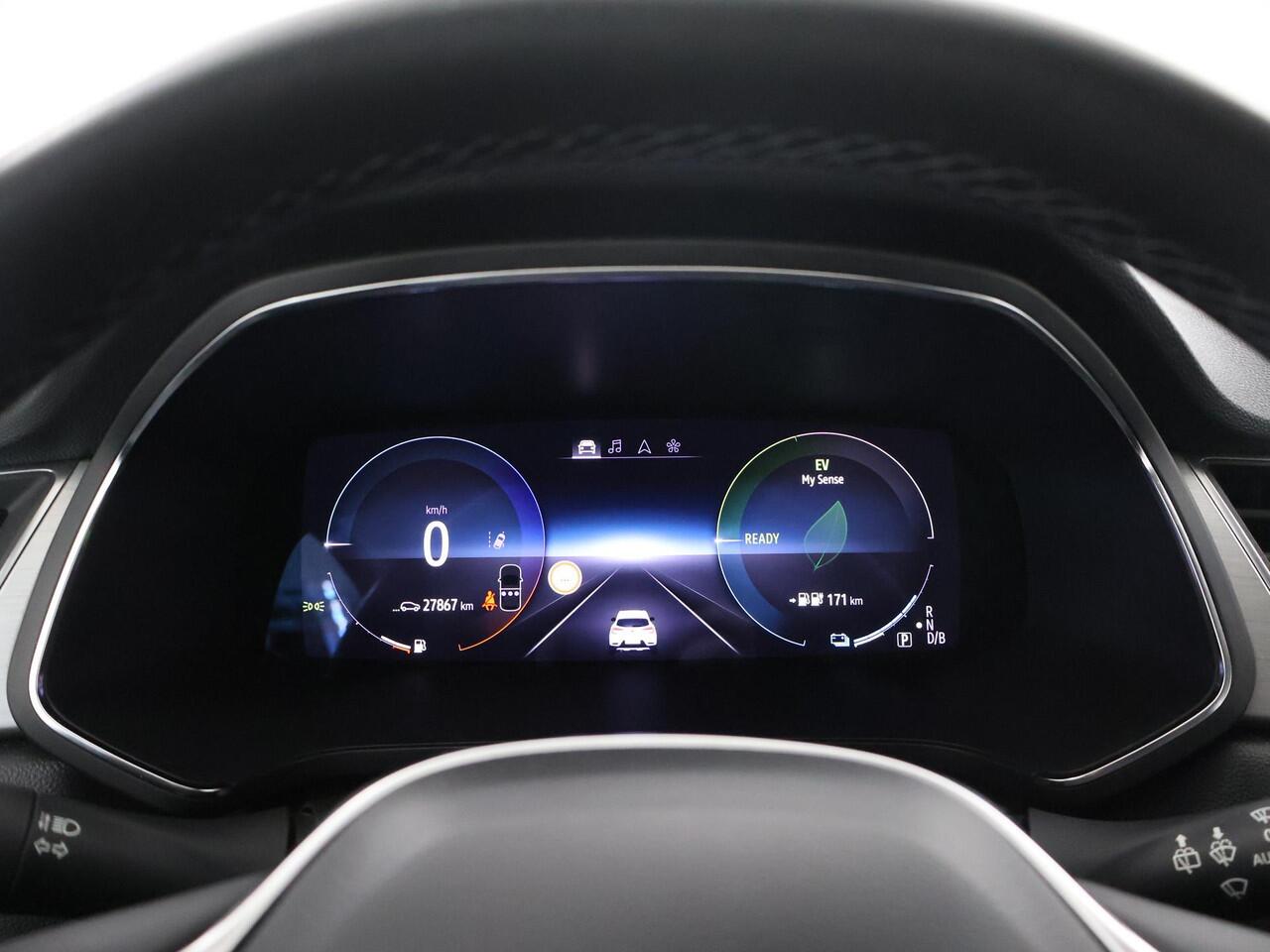 Renault CAPTUR 1.6 E-Tech Plug-in Hybrid 160 Intens | Trekhaak | Navigatie | Parkeercamera | Climate Control | Keyless Entry/Go | Apple Carplay/Android Auto |