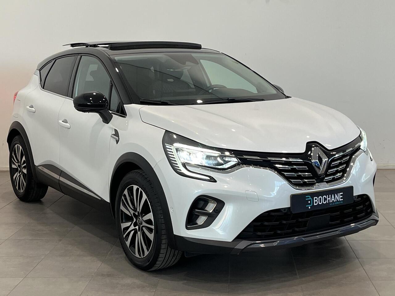 Renault CAPTUR 1.3 TCe 155 EDC Initiale Paris | Trekhaak | Panoramadak | Leder | Navigatie 9,3" | Climate Control | Cruise Control | Lichtmetalen velgen 18" | Apple Carplay/Android Auto
