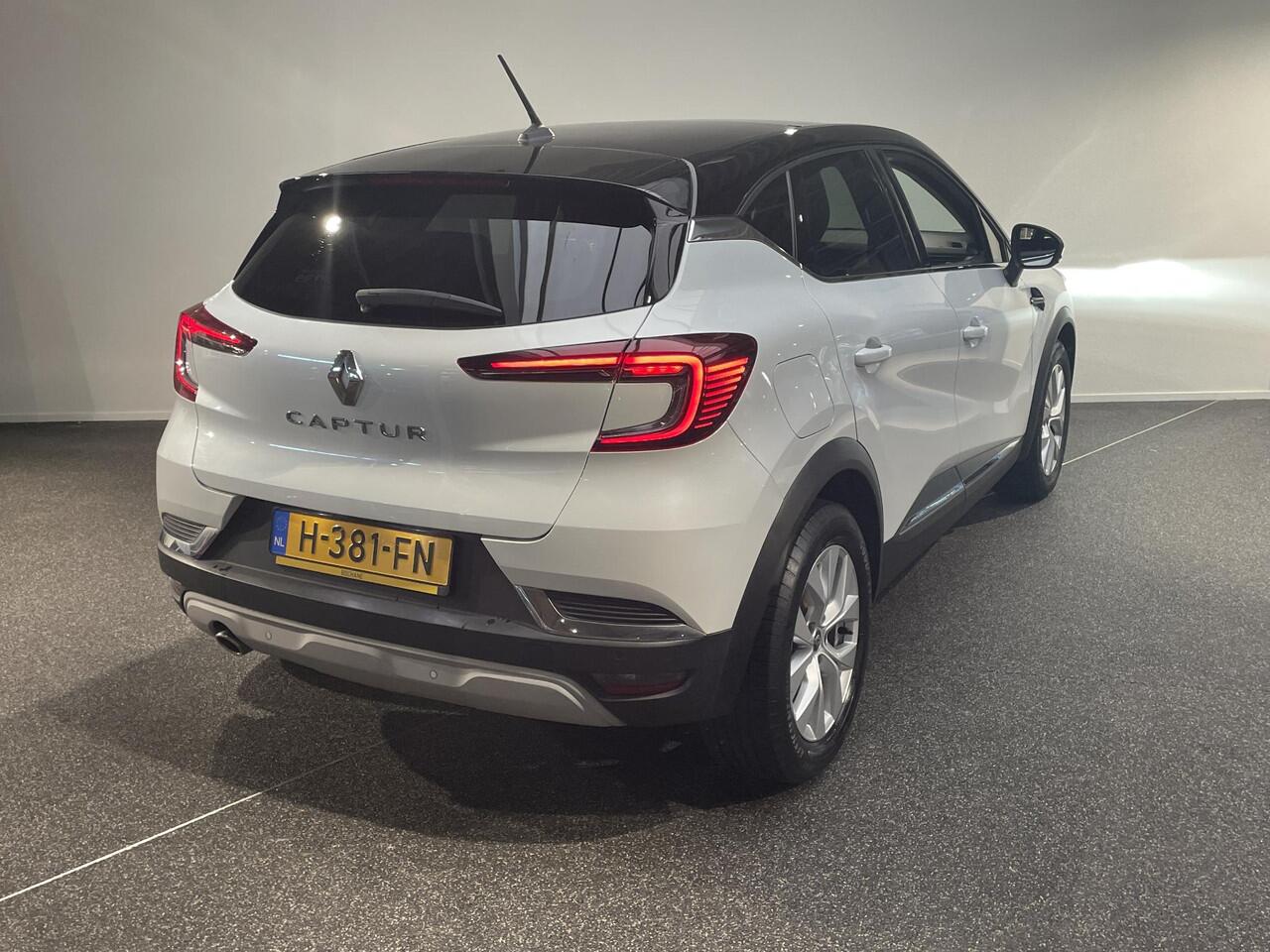 Renault CAPTUR 1.3 TCe 130 Intens | Panoramadak | Navigatie