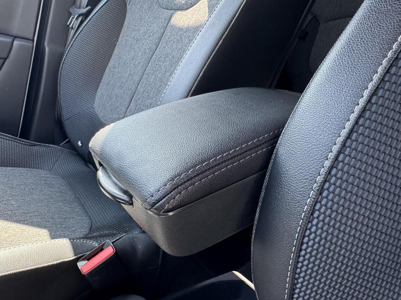 Renault CAPTUR 1.3 TCe 150pk EDC Intens 40.896km!!