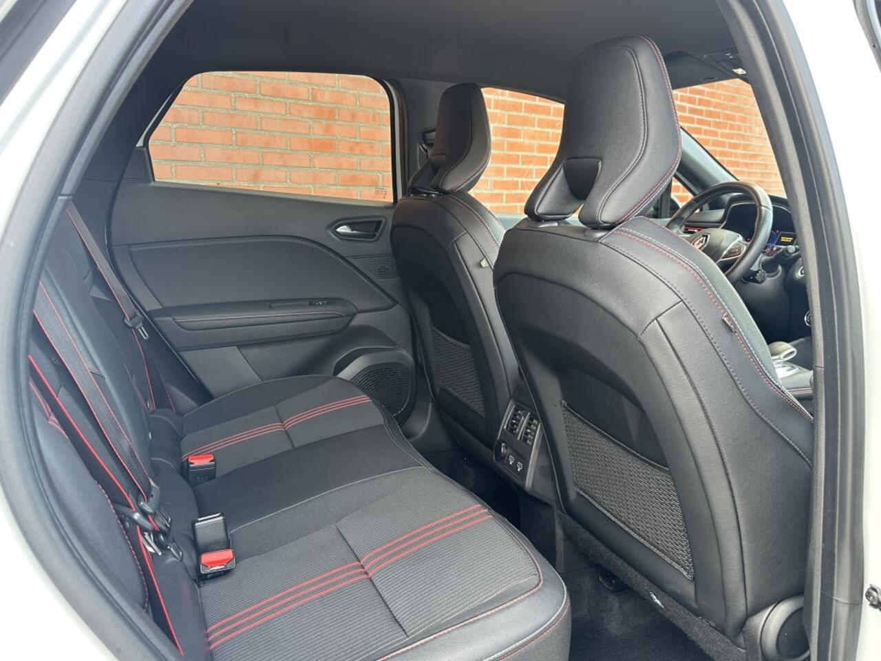 Renault CAPTUR 1.6 E-Tech Hybride 145 RS Line Automaat Half leder Led Navi Came