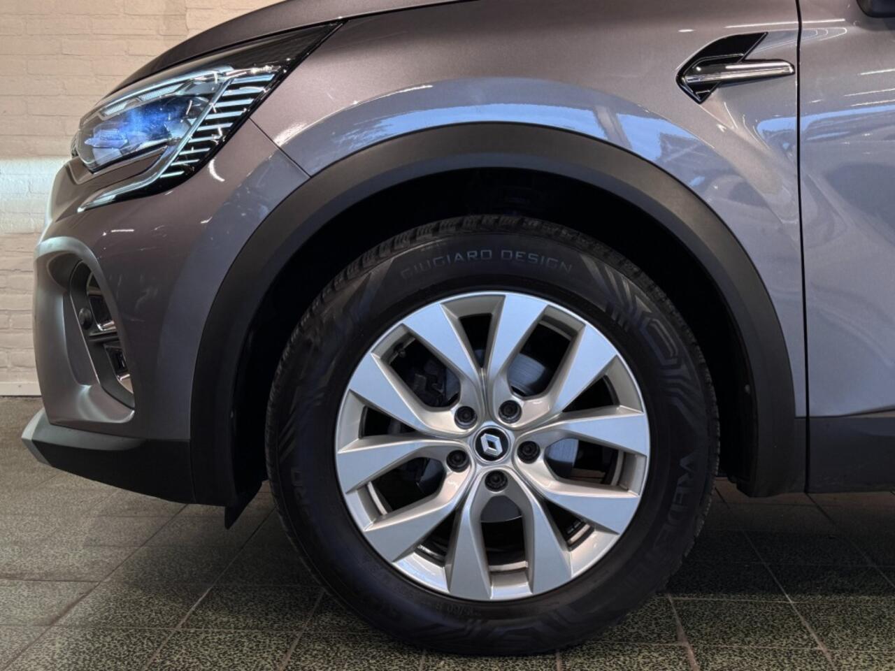 Renault CAPTUR 1.3 TCe Intens 140pk Camera Navi Carplay ACC 17''