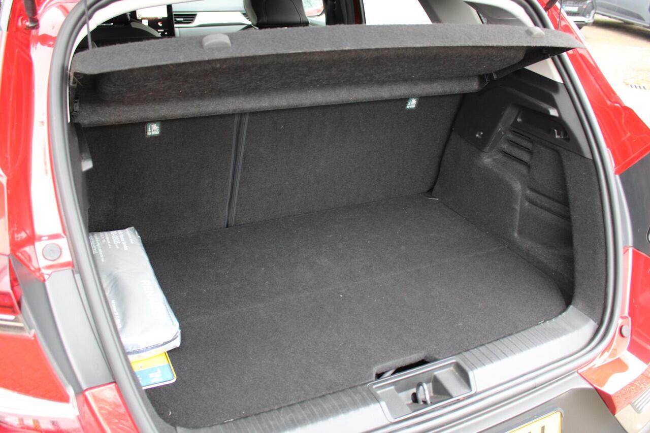 Renault CAPTUR 1.6 E-Tech Plug-in Hybrid 160 Edition One | BOSE audio | Achteruitrij camera | Dealer onderhouden | Parkeersensoren voor en achter