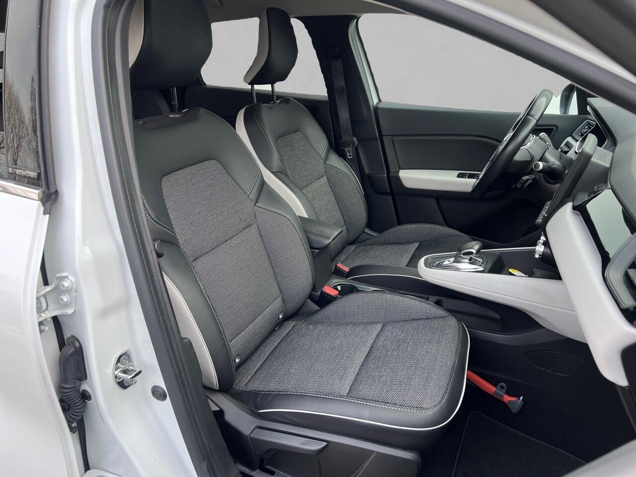 Renault CAPTUR 1.6 E-Tech / Plug-in Hybrid 160 / Intens NAVI / ECC / CAMERA