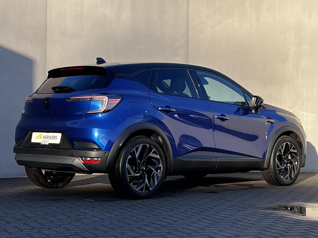 Renault CAPTUR 1.6 E-Tech full hybrid 145 esprit Alpine Automaat / Fabrieksgarantie tot 04-2027 / Schuifdak / Navigatie / Stuurverwarming / Apple Carplay Android / 19" LM wielen /