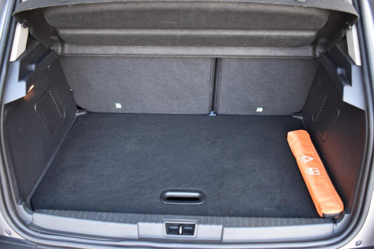 Renault CAPTUR TCe 130 Intens | NAVI | CRUISE CONTROL | CLIMATE CONTROL | PDC | LMV