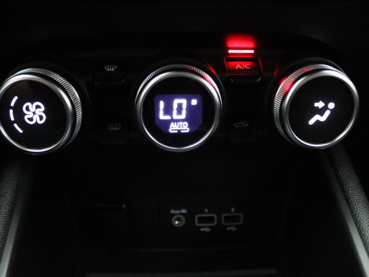 Renault CAPTUR 160pk E-Tech Plug-in Hybrid Intens Automaat Cruise | Climate | Navi | Parkeersens. achter