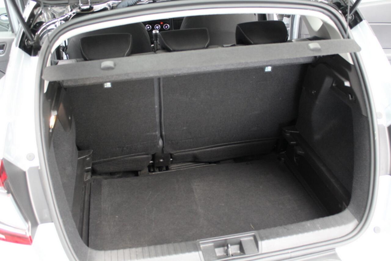 Renault CAPTUR 1.0 TCe 92PK, NAVIGATIE | PARKEERSENSOREN | CRUISE CONTROLE | CLIMATE CONTROLE