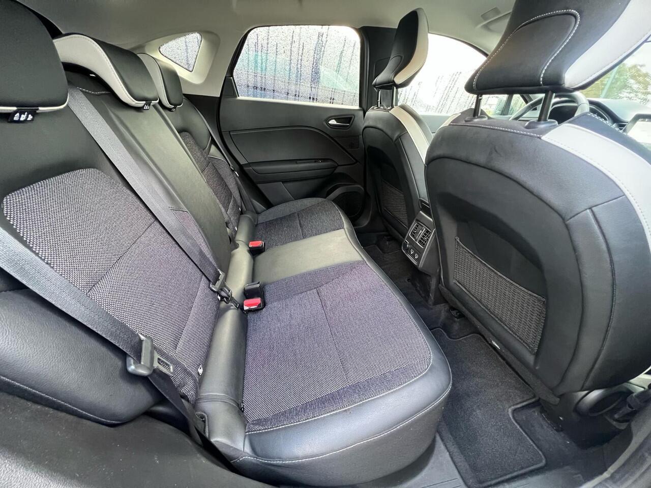 Renault CAPTUR 1.0 TCe 90 techno 1e Eigenaar | NED. AUTO | ACHTERUITRIJCAMERA | PARKEERSENSOREN V+A | LM VELGEN | DIGITAAL DASHBOARD | KEYLESS | RIJSTROOKBEGELEIDING |