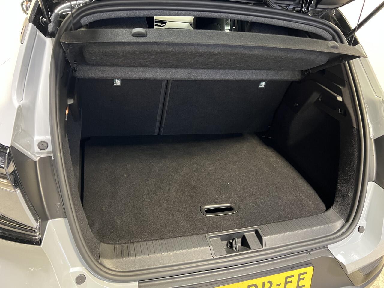 Renault CAPTUR 1.0 TCe 90 techno | Navigatie/Android/Apple Carplay | LM Velgen 18" | Achteruitrijcamera | PDC Voor en Achter | Cruise Control | Airco |