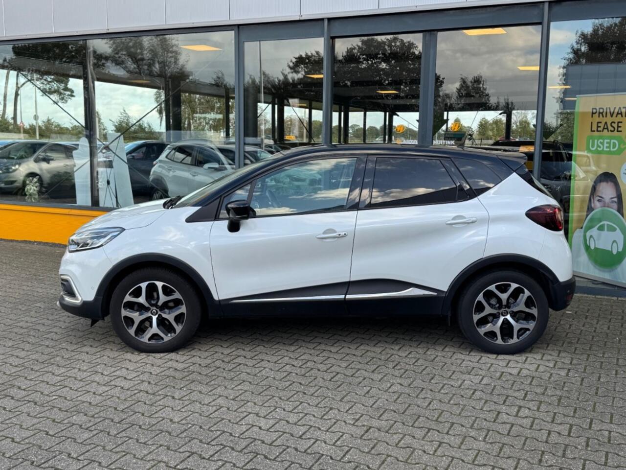 Renault CAPTUR 1.3 TCe150 pk Aut. Intens - Pan dak - camera - dode hoek det.