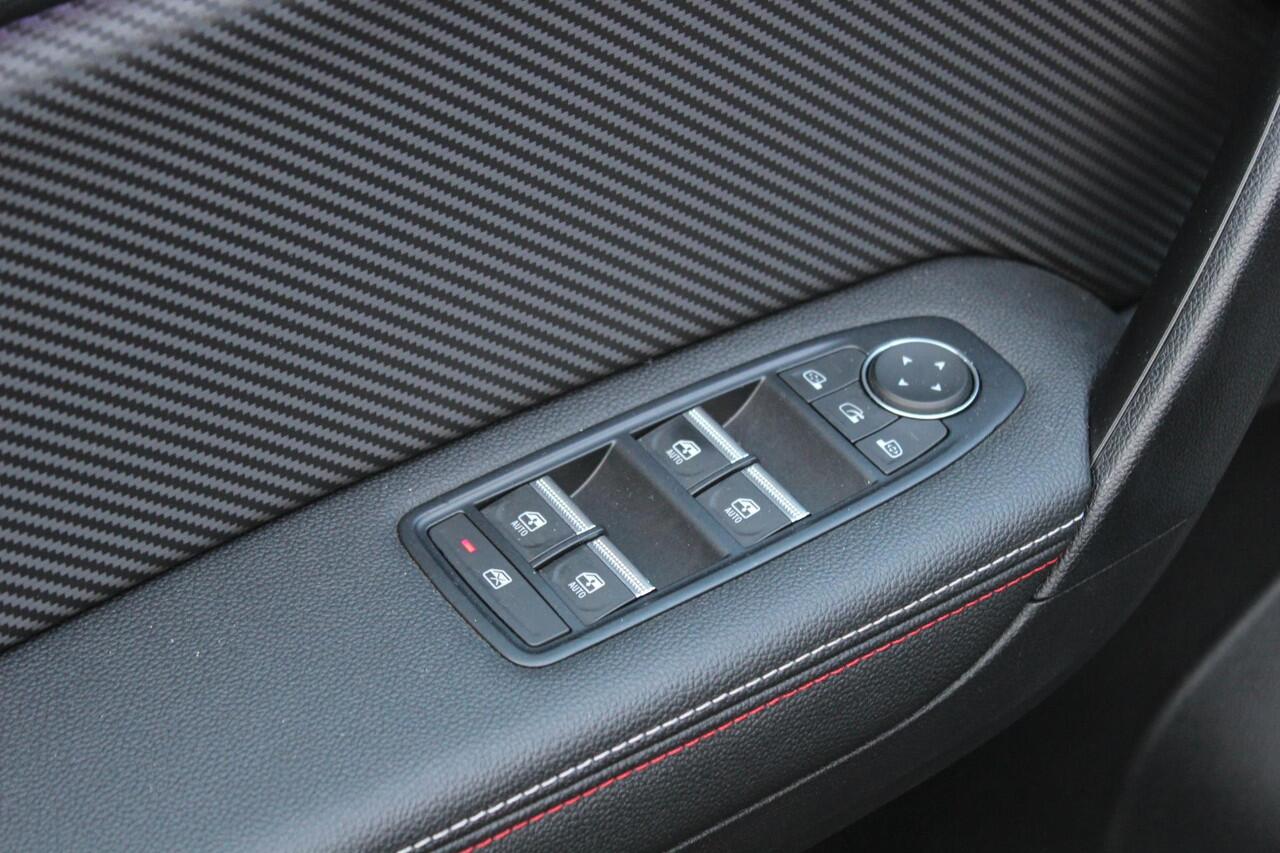 Renault CAPTUR 1.6 E-Tech Plug-in Hybrid 160 R.S. Line BTW Auto!!