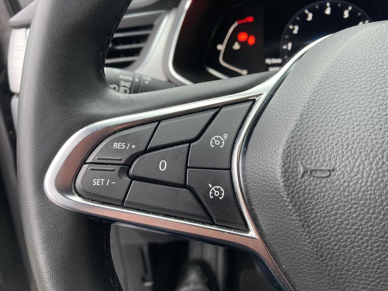 Renault CAPTUR 1.0 Intens LED | Leer | Trekhaak | Android\Apple | Cruise | Rijstrook correctie