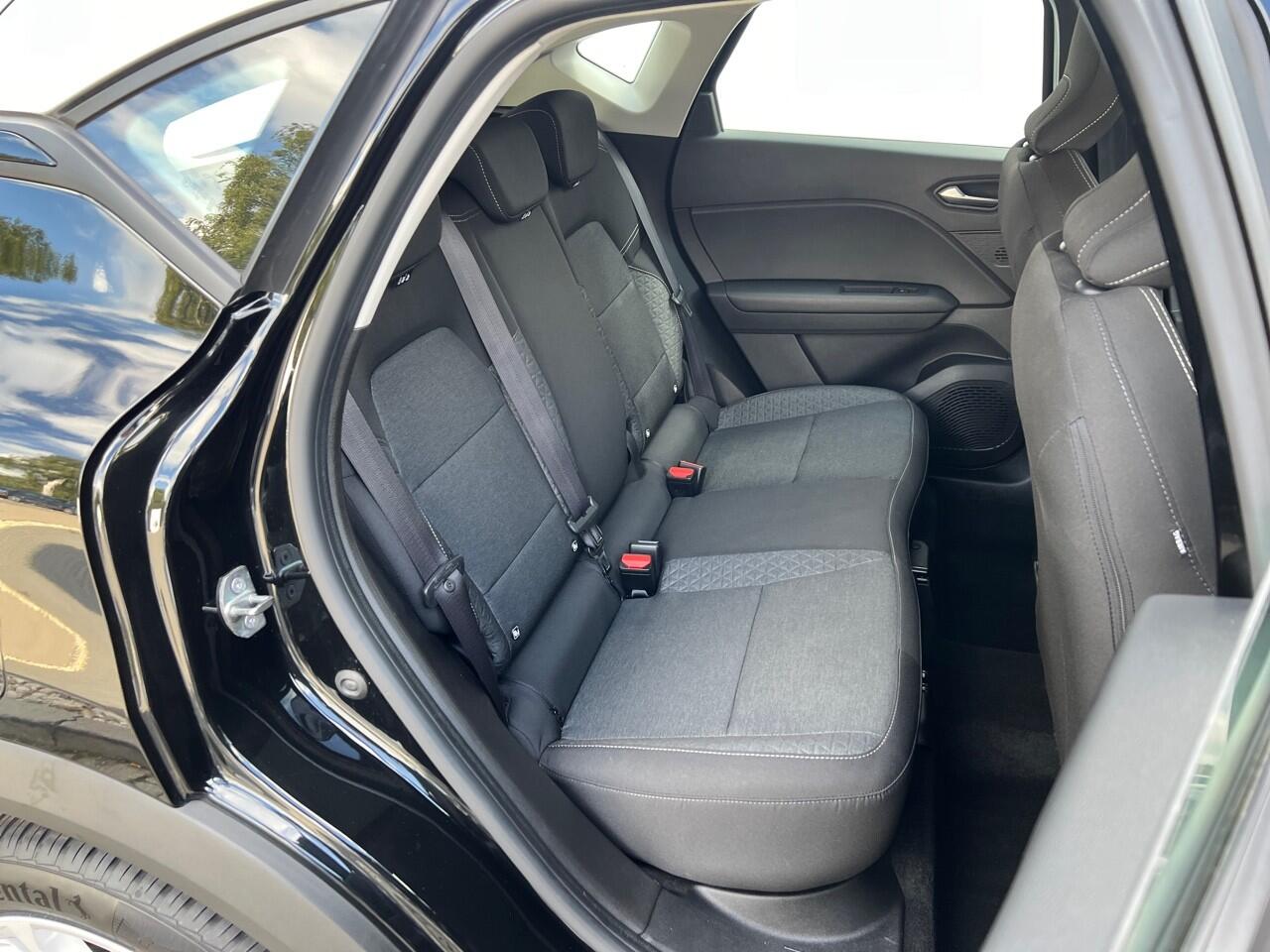 Renault CAPTUR 1.0 TCe 90 evolution STOELVERWARMING / ALL SEASON / NAVI / PDC ACHTER