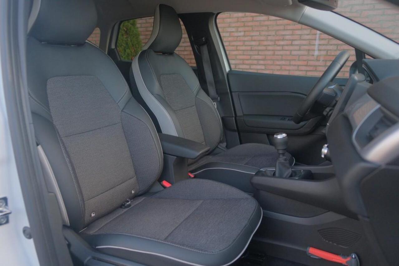 Renault CAPTUR 1.0 TCe 90pk Intens | Navi | App Connect | Climate | Cruise | Keyless | Camera | PDC