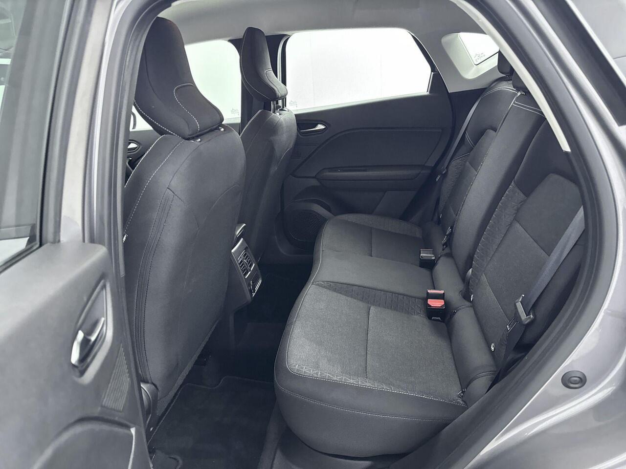 Renault CAPTUR 1.0 TCe 90Pk Evolution | Achteruitrijcamera | Navigatie | Parkeersensoren | Android & Apple Carplay | Cruise Control | Keyless Entry |