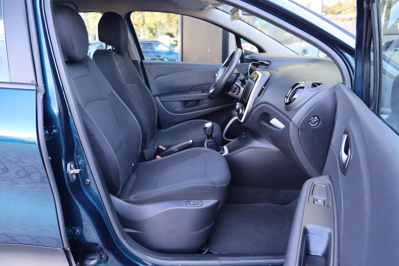 Renault CAPTUR 0.9 TCe Limited | Stoelverwarming | Navigatie | Trekhaak | Climate Control | Cruise Control