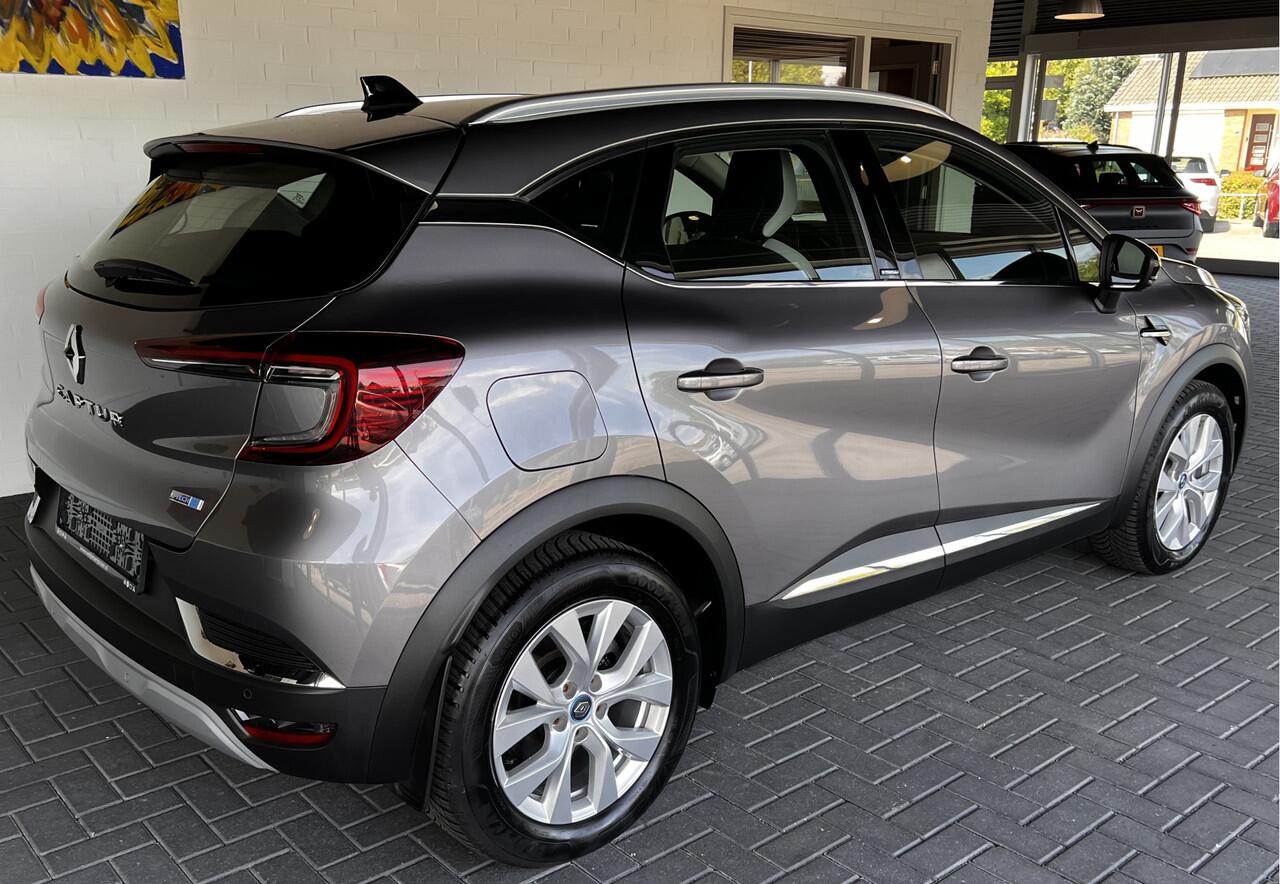 Renault CAPTUR 1.6 E-Tech Plug-in Hybrid 160 Intens / BOSE / Stoelverwarming / Camera / Carplay