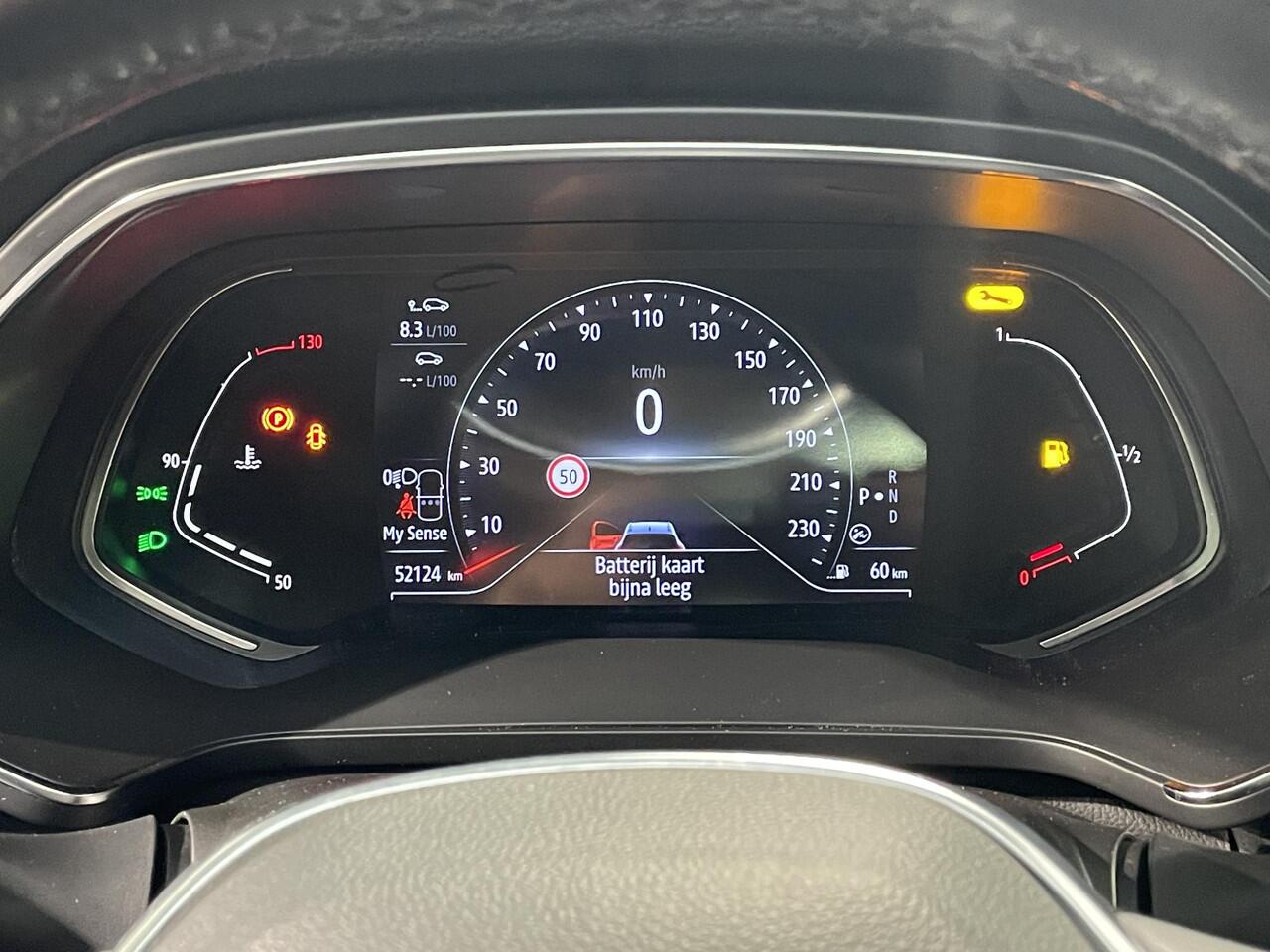 Renault CAPTUR 1.3 TCe 130 Initiale Paris Navigatie | Climate control| Elektrische schuifdak | Camera