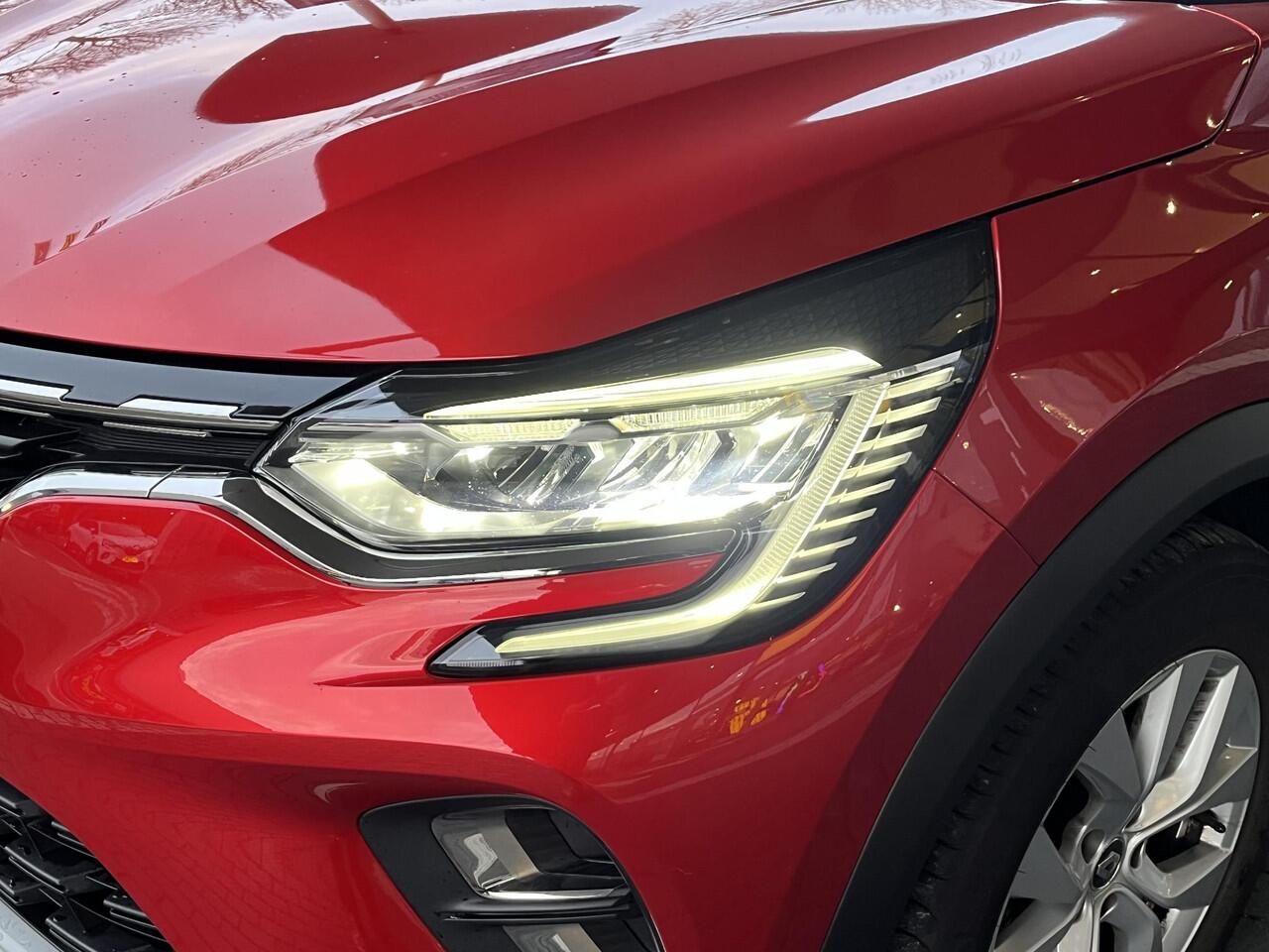 Renault CAPTUR 1.0 TCe 100 Intens TREKHAAK / PARKEERSENSOREN / CRUISE CONTROL / CLIMATE CONTROL / NAVI / 1 EIGENAAR!