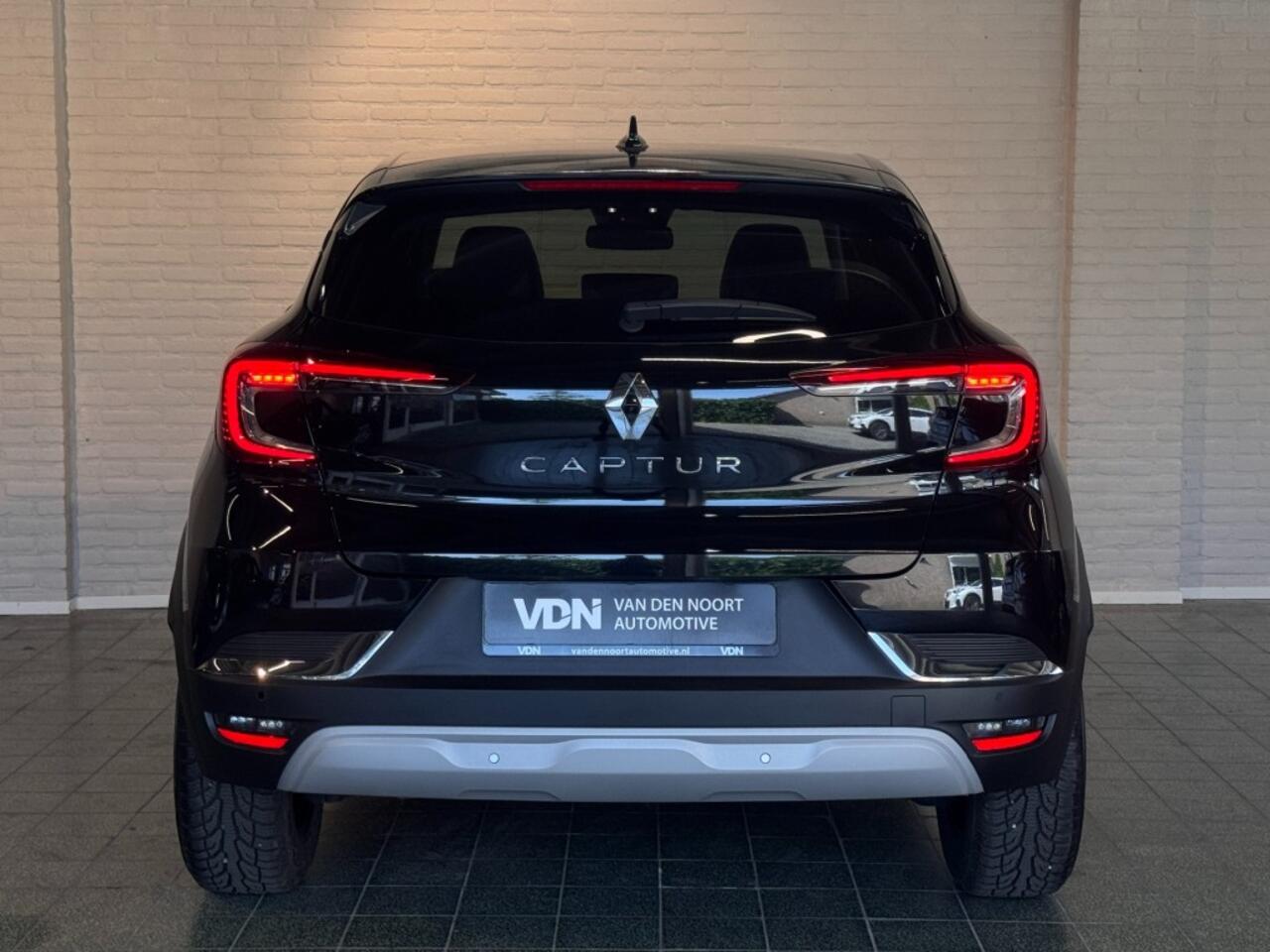 Renault CAPTUR 1.0 TCe Techno 91pk Navi Camera Stoelv Clima Smartlink 17''