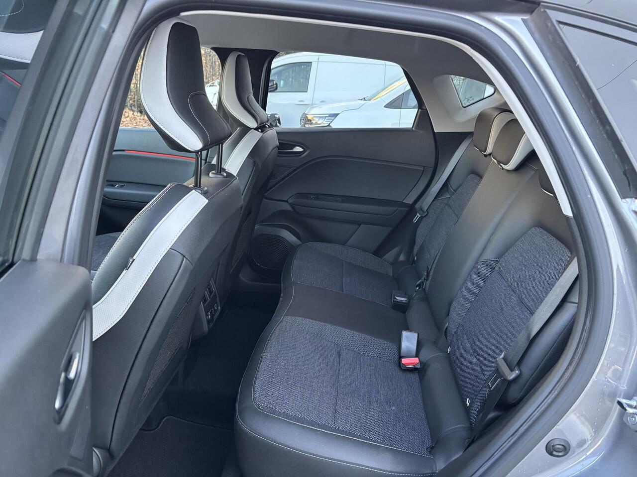 Renault CAPTUR 1.6 E-Tech plug-in hybrid 160 techno | SOH 97,7% | 1e Eig | Lage km. stand |