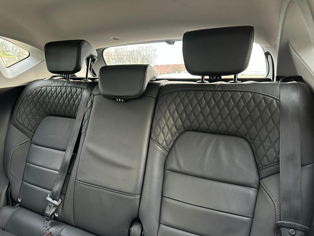 Renault CAPTUR 1.6 E-Tech Plug-in Hybrid 160 Initiale Paris | PHEV | Leder | 360Cam | Two Tone | Climate | occasion