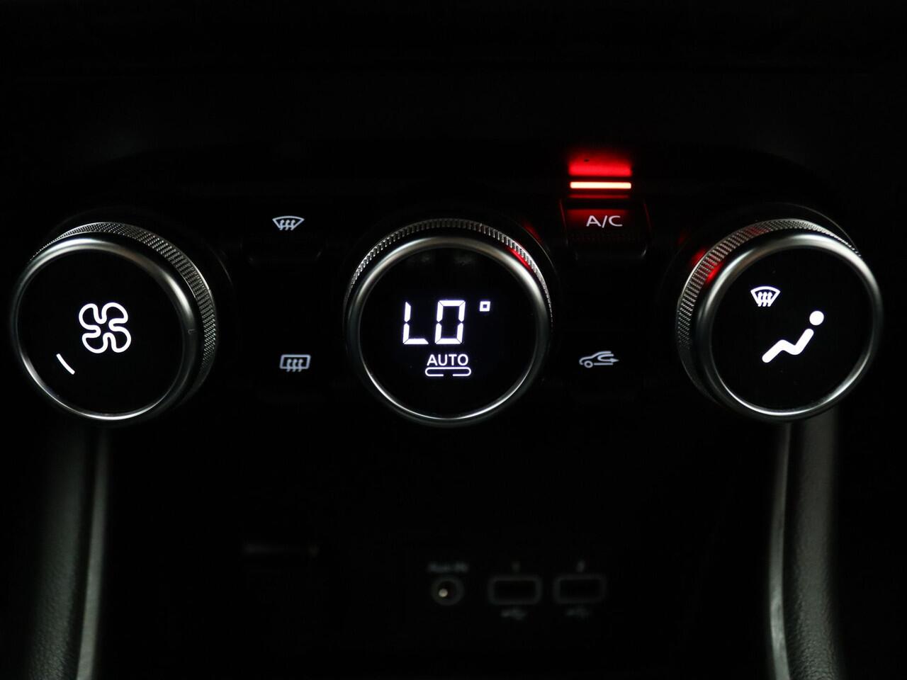 Renault CAPTUR 100pk TCe Intens Camera | Cruise | Navi | Parkeersens. v+a | Trekhaak