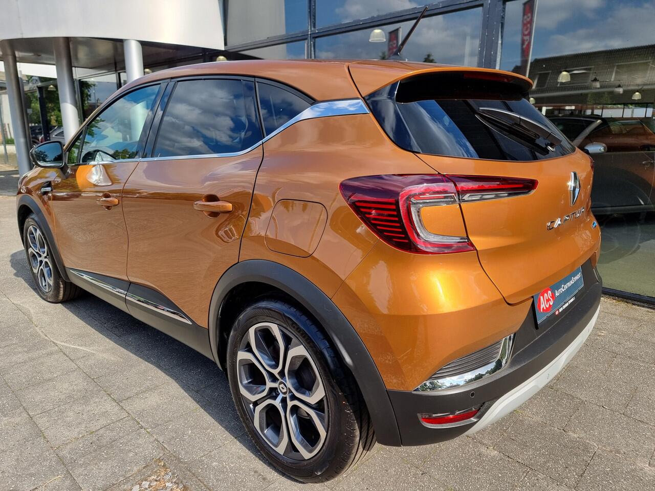 Renault CAPTUR 1.6 E-Tech Plug-in Hybrid 160pk Intens | Leder | Privacy | Zeer mooie staat!