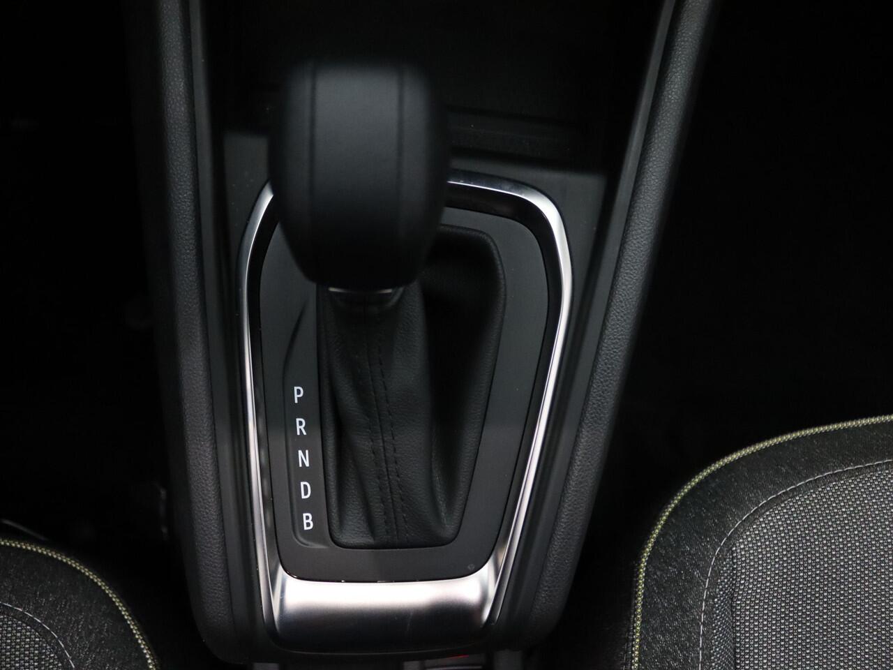 Renault CAPTUR 1.6 E-Tech full hybrid 145 techno 360° Camera | Cruise | Navi | Parkeersens. v+a