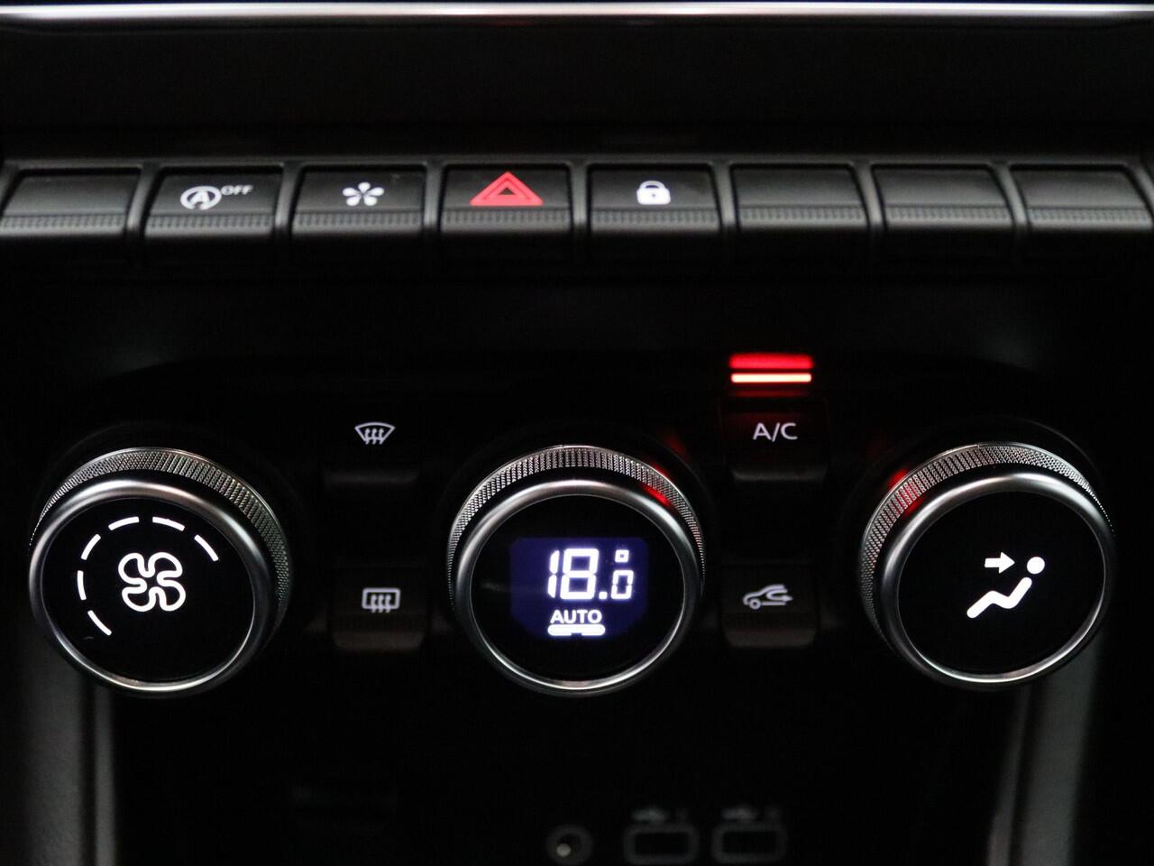 Renault CAPTUR mild hybrid 140pk techno Automaat Camera | Adapt. Cruise | Navi | Parkeersens. v+a | Stuurverw.