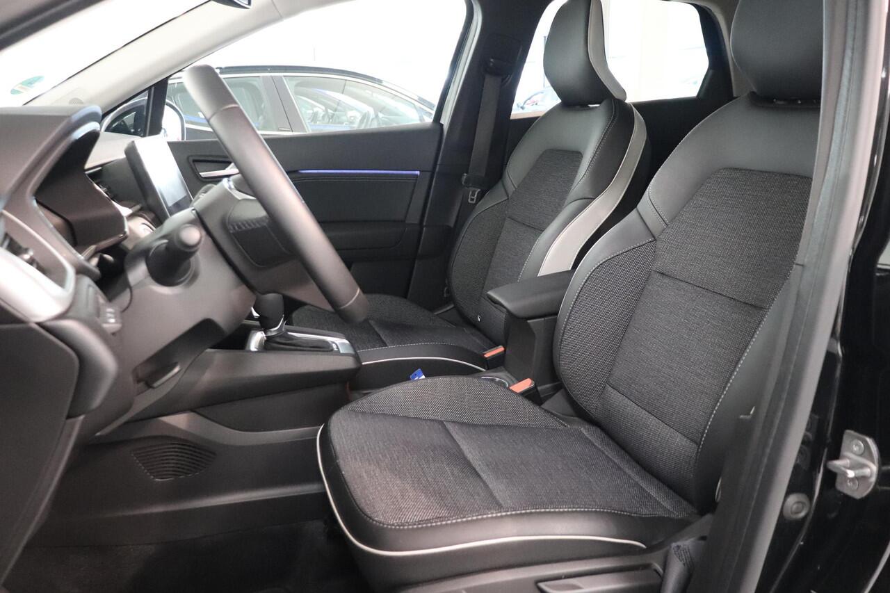 Renault CAPTUR 1.6 E-Tech full hybrid 145 techno | Camera | Climate control | AppleCarplay AndroidAuto | LED | Cruise control |