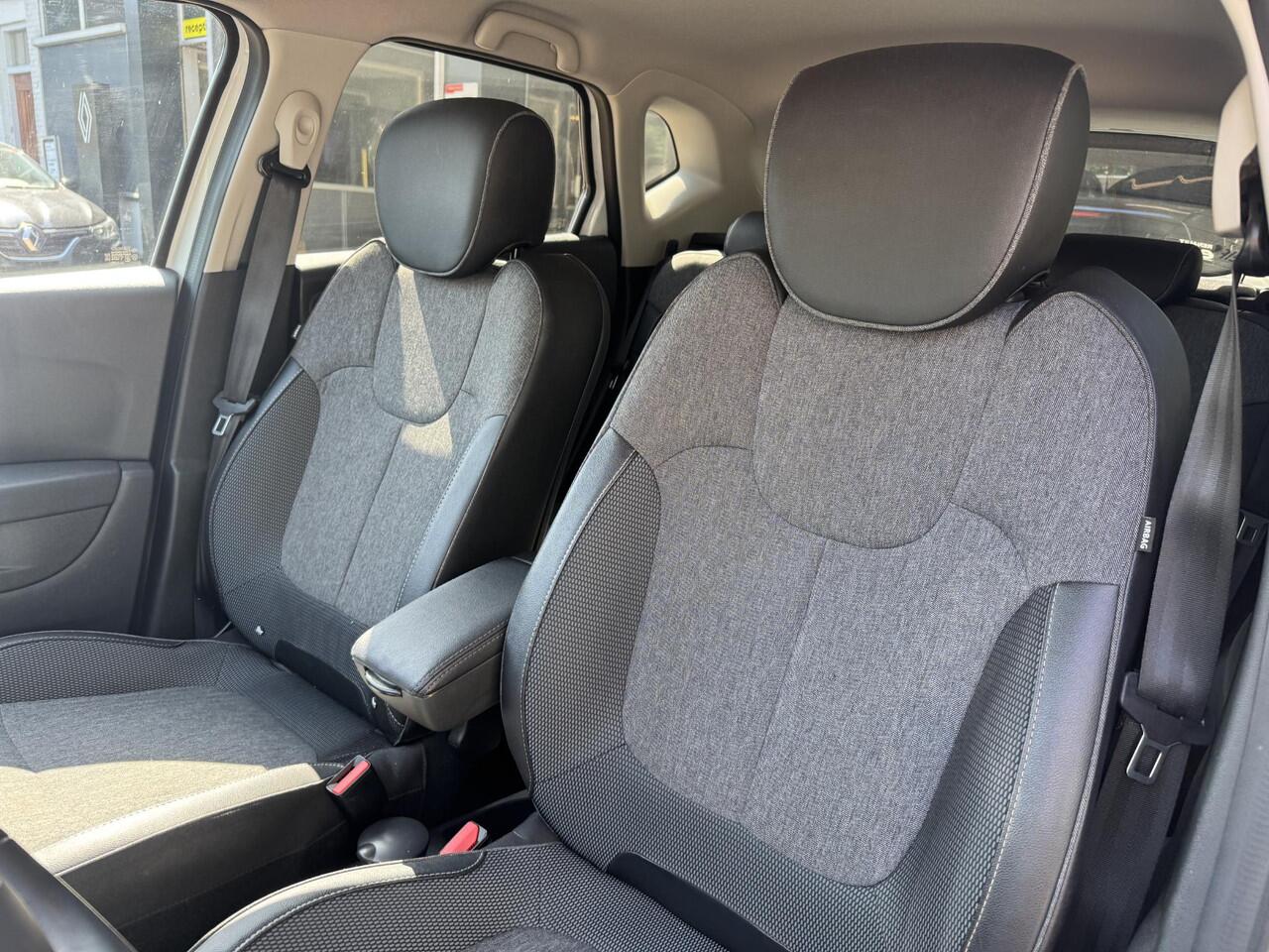 Renault CAPTUR 1.3 TCe 150pk EDC Intens 40.896km!!