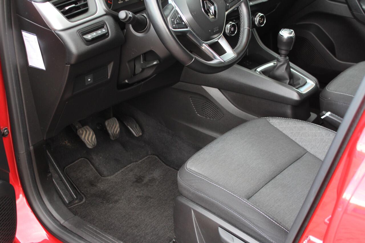 Renault CAPTUR 1.3 TCe 140 Intens Clima-Cruise-Navi-Camera-Carplay 18.000 KM !!