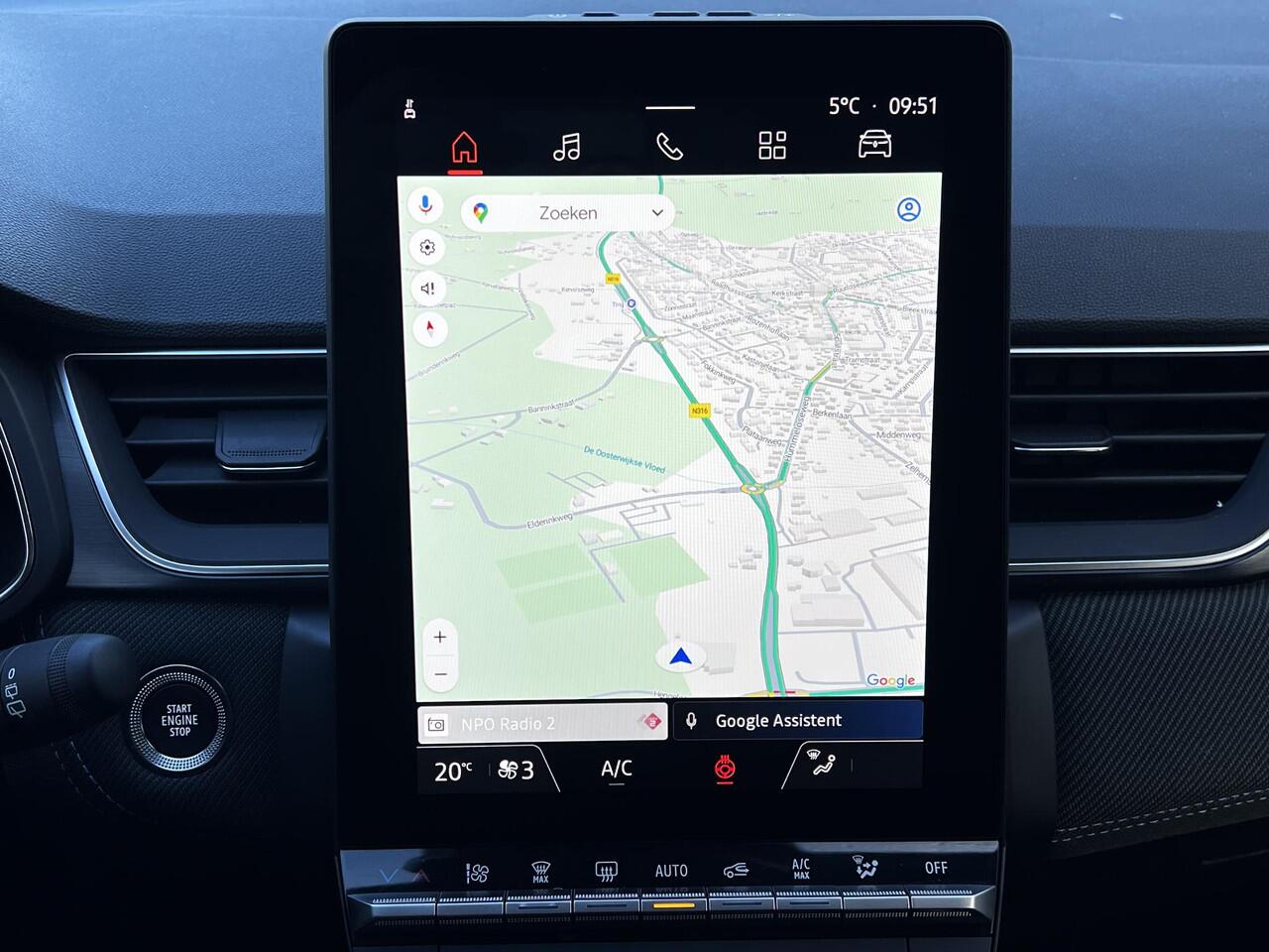 Renault CAPTUR 1.6 E-Tech full hybrid 145 esprit Alpine Automaat / Fabrieksgarantie tot 04-2027 / Schuifdak / Navigatie / Stuurverwarming / Apple Carplay Android / 19" LM wielen /