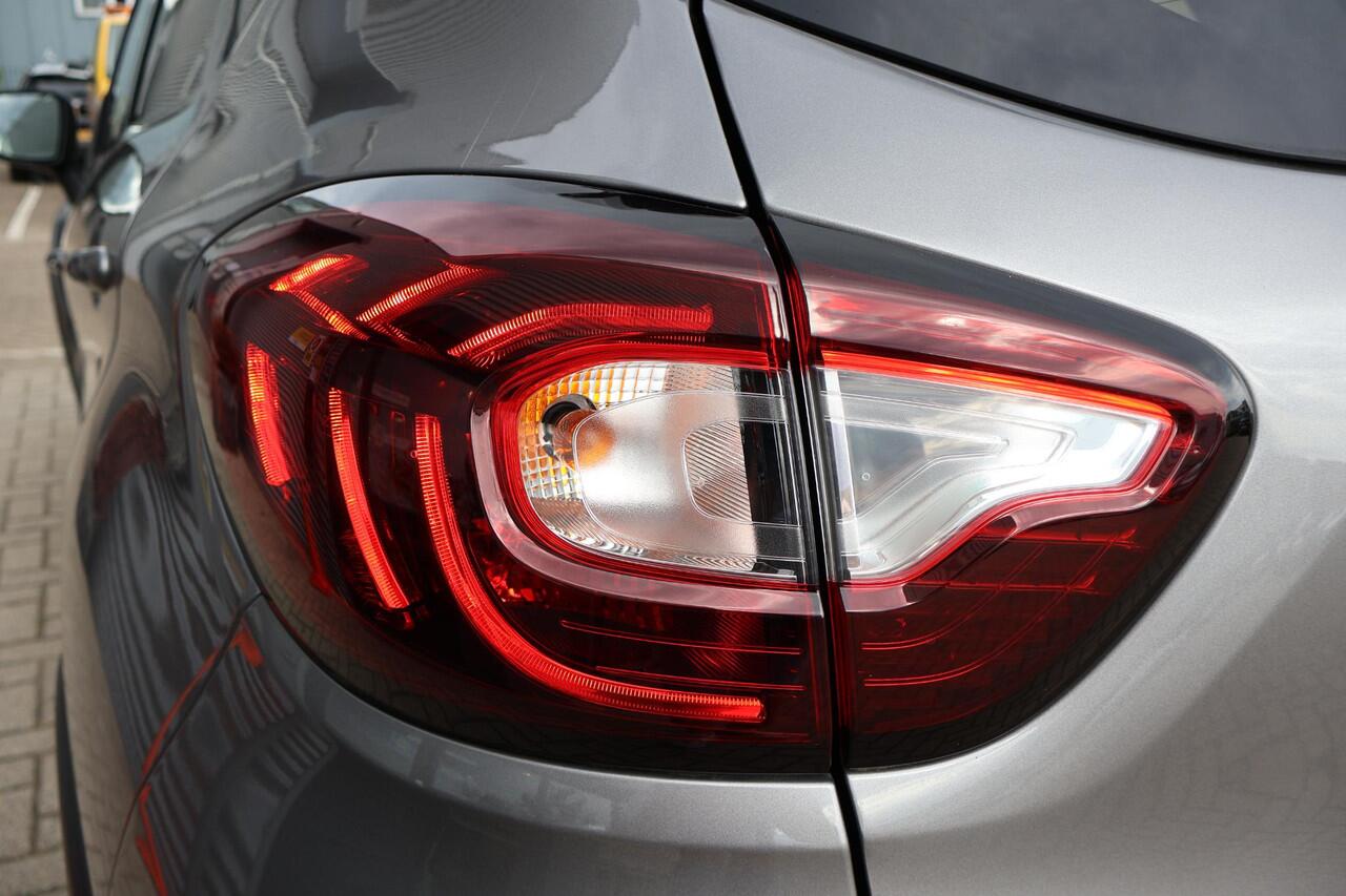 Renault CAPTUR 0.9 Intens 2 Eigenaar | NL-Auto | Volledig Onderh | Carplay | Stoelverwarming | Bi-Tone | Navi | Cruise | PDC | Keyless | Full Led | Climate Controle