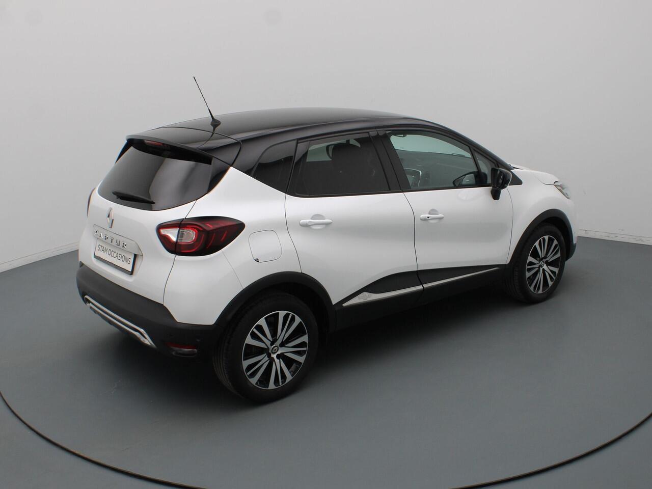 Renault CAPTUR TCe 150pk Initiale Paris EDC/Automaat BOSE | Camera | Cruise | Navi | Parkeersens. v+a | Stoelverw.